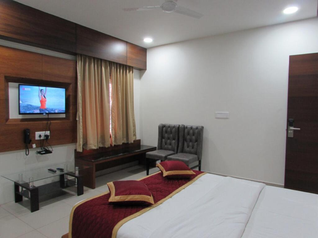 Udupi Regency Hotel Hassan Luaran gambar